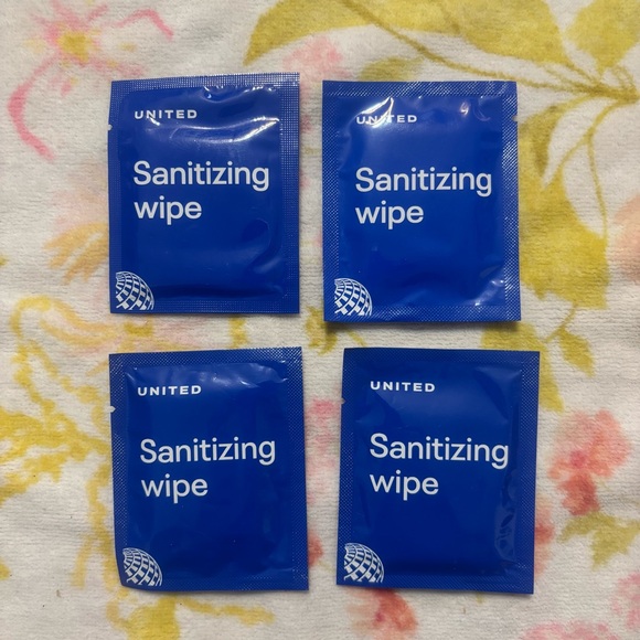 Sanitizer Bundle: Nine (9) sanitizing wipes and One (1) liquid - Picture 2 of 9